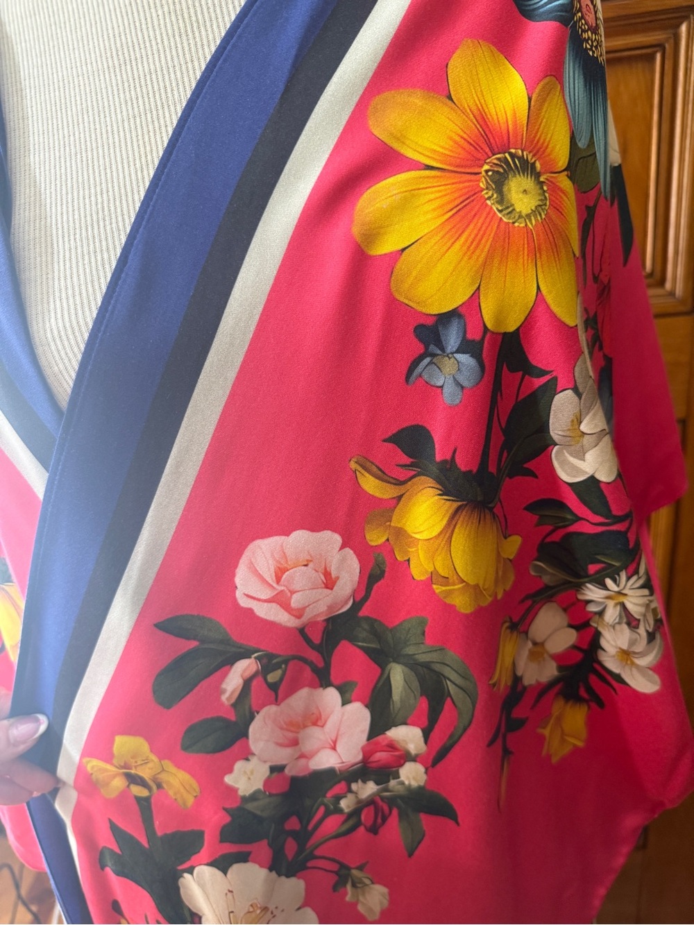 Aratta Floral Garden Kimono in Rose Floral, NWT - Picture 6 of 6